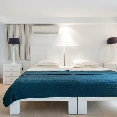 4mill Euro 700m2 Newly Renovated Mansion With Huge Garden And Large Heated Pool * Benalmadena