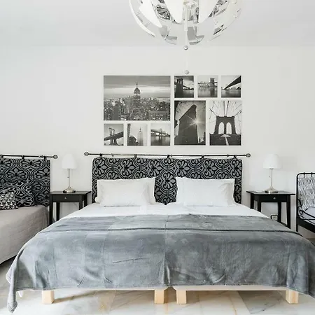 Villa 4mill Euro 700m2 Newly Renovated Mansion With Huge Garden And Large Heated Pool